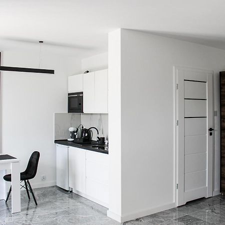 Apartament Black-Niska Z Garazem Podziemnym Κίελτσε Εξωτερικό φωτογραφία
