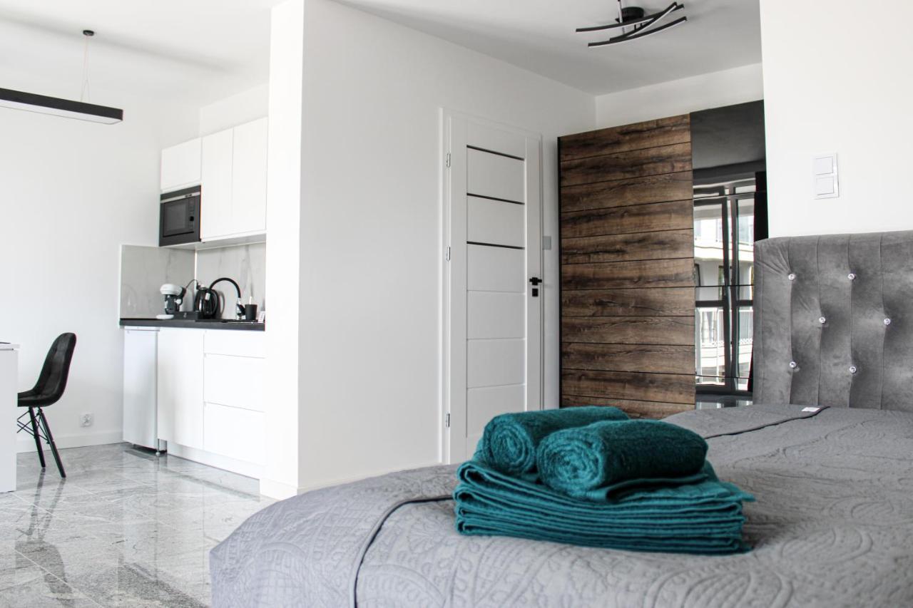 Apartament Black-Niska Z Garazem Podziemnym Κίελτσε Εξωτερικό φωτογραφία